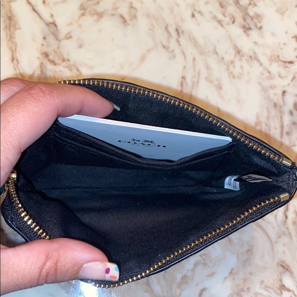 ❌SOLD❌Coach Wrislet - Picture 3 of 3